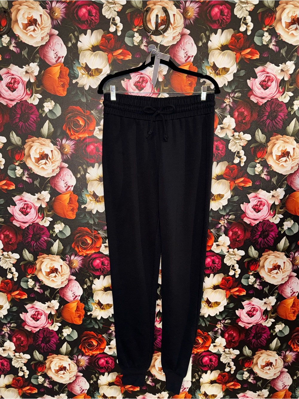 Express Women’s Black Drawstring Cuffed Joggers, Small, NWT